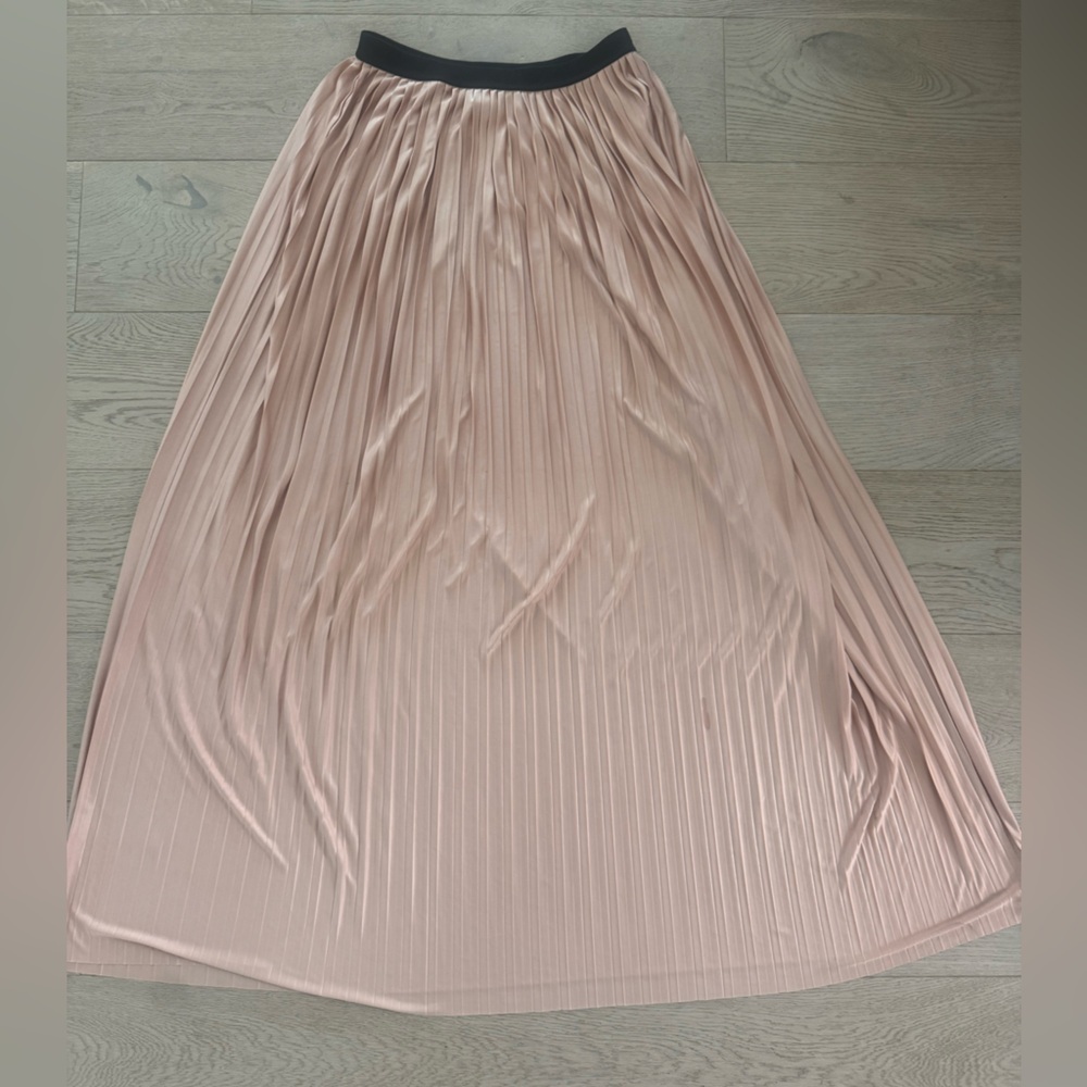 Malene Birger long pleated peach/pink color skirt size XS - Picture 5 of 8